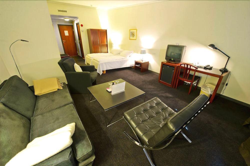 Aiden By Best Western Haugesund Airport Avaldsnes Exterior photo